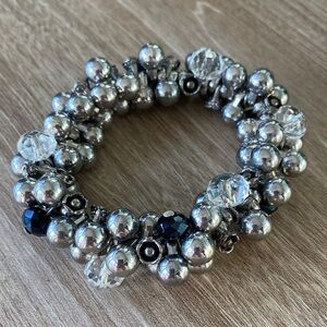 Elegant Silver Toned and Black Beaded Stretch Bracelet